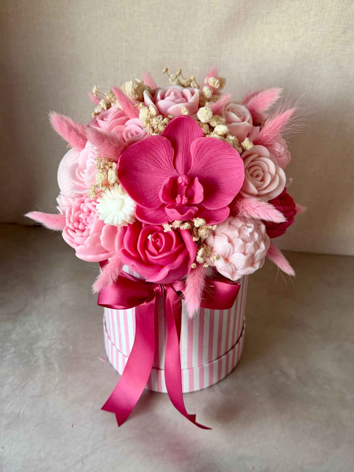 Buket od svijeća – Pink Orchid 1 buket od svijeca pink orchid